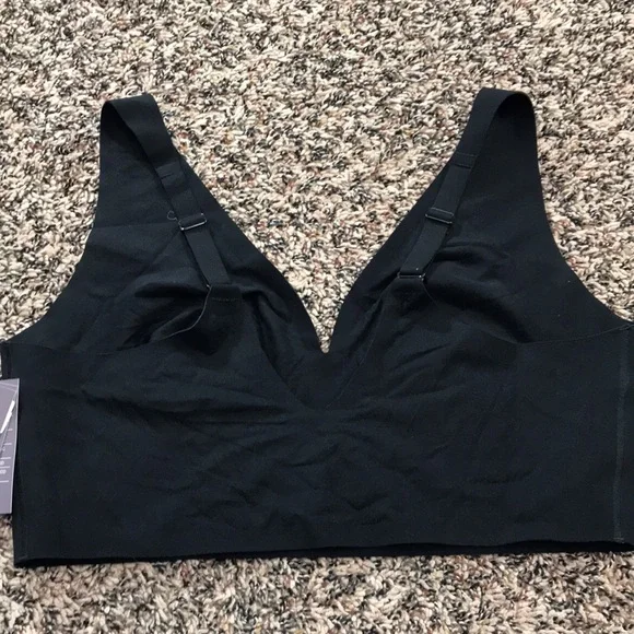 Auden Luxury Collection Unlined V Neck Black Seamless Bralette Sz L | NWT - Picture 2 of 6
